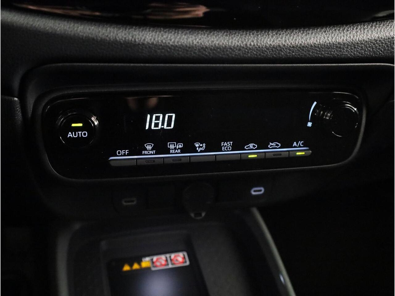 Toyota AYGO X Hybrid 115 pulse ¤ 500,- inruilpremie!