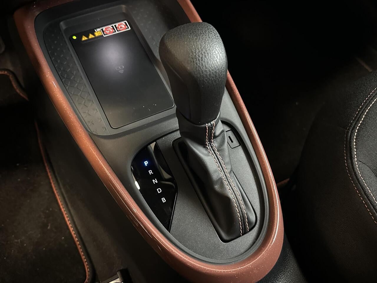 Toyota AYGO X Hybrid 115 pulse ¤ 500,- inruilpremie! incl Easy pack! Nieuw leverbaar!