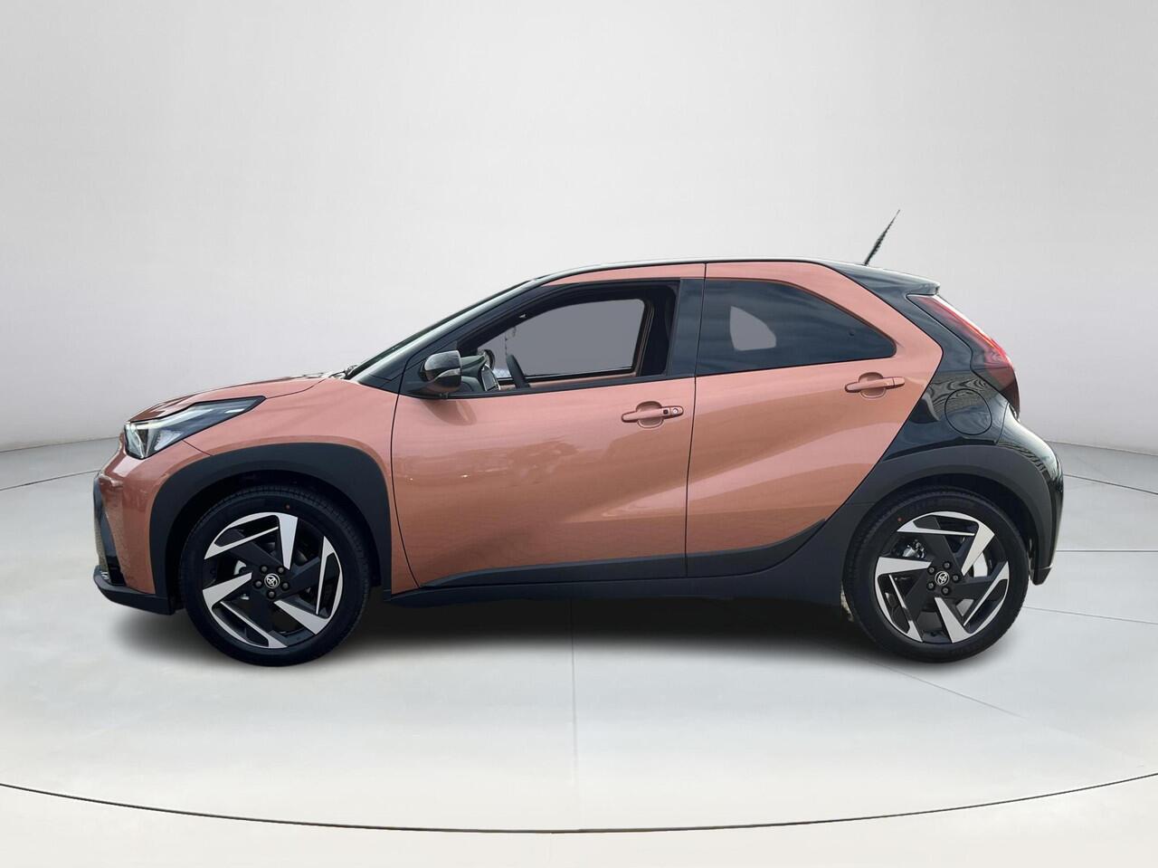 Toyota AYGO X Hybrid 115 envy | Uit voorraad leverbaar | ¤ 500 extra inruilwaarde |