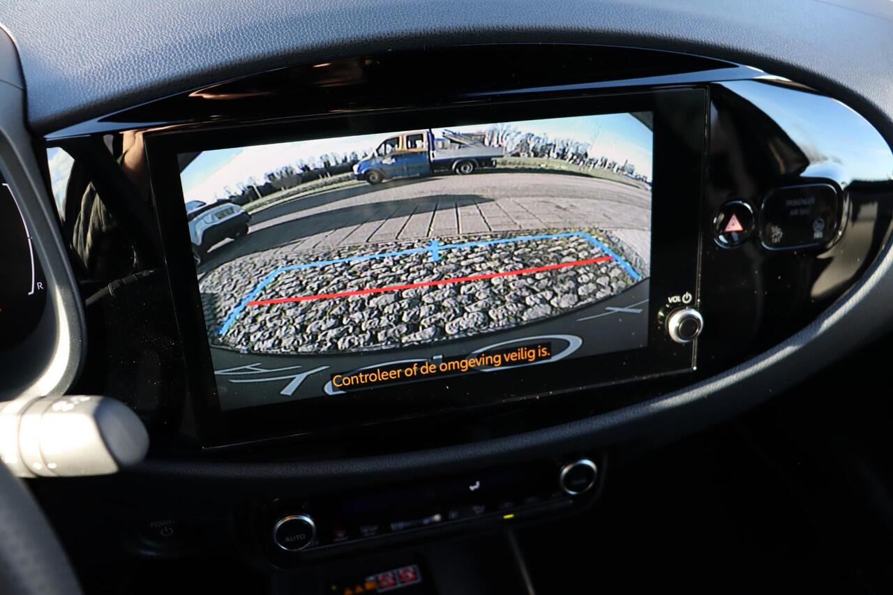Toyota AYGO X Hybrid 115 GR Sport, Keyless entry, JBL, Stoelverwarming, Adaptieve cruise control, Parkeercamera.