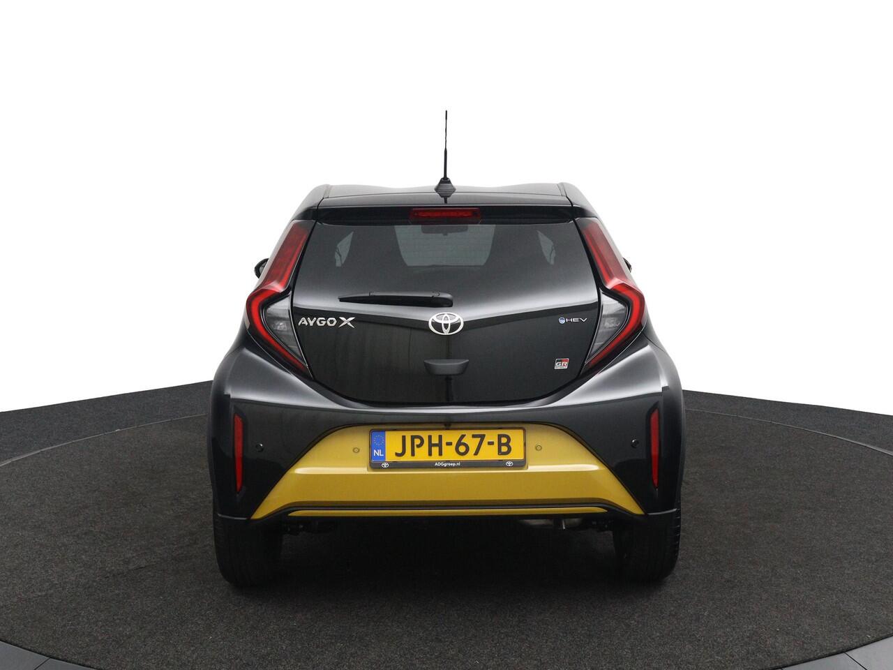 Toyota AYGO X Hybrid 115 GR Sport | 2026 | Automaat | Keyless Entry | Stoelverwarming |
