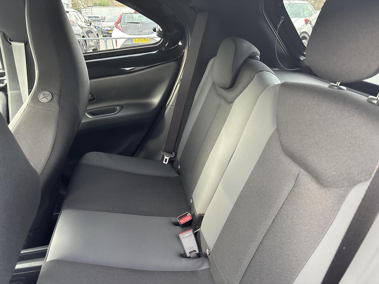 Toyota AYGO X Hybrid 115 GR Sport | Navigatie | Apple CarPlay/Android auto | Achteruitrijcamera