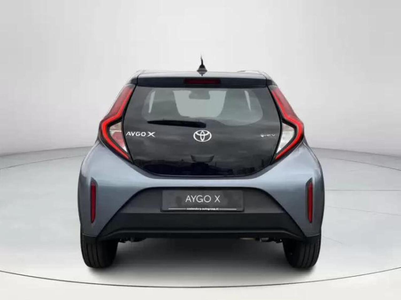 Toyota AYGO X Hybrid 115 play **HYBRIDE/ AUTOMAAT/ NIEUWE AUTOMAAT**