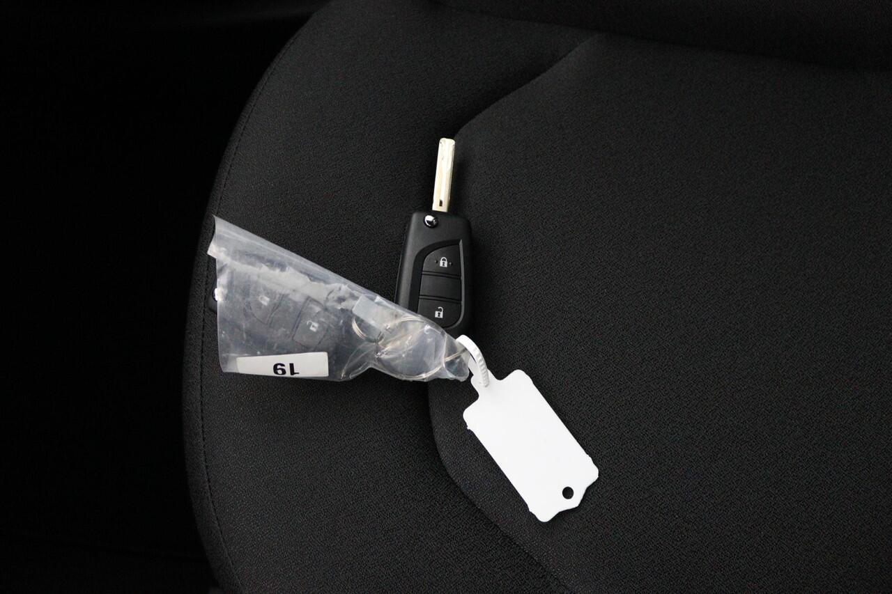 Toyota AYGO X Hybrid 115 play | Nieuw uit voorraad leverbaar |