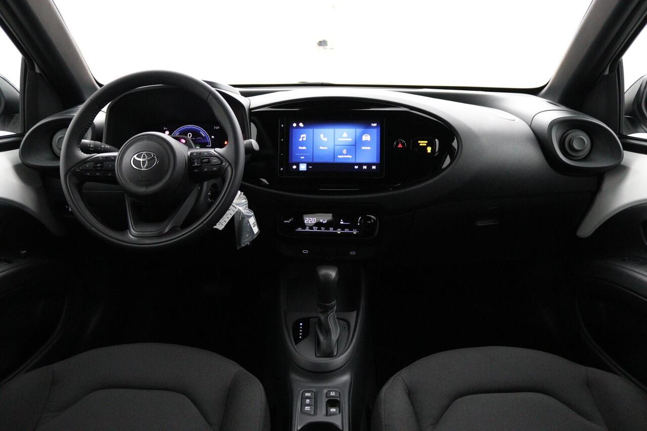 Toyota AYGO X Hybrid 115 play | Nieuw uit voorraad leverbaar |
