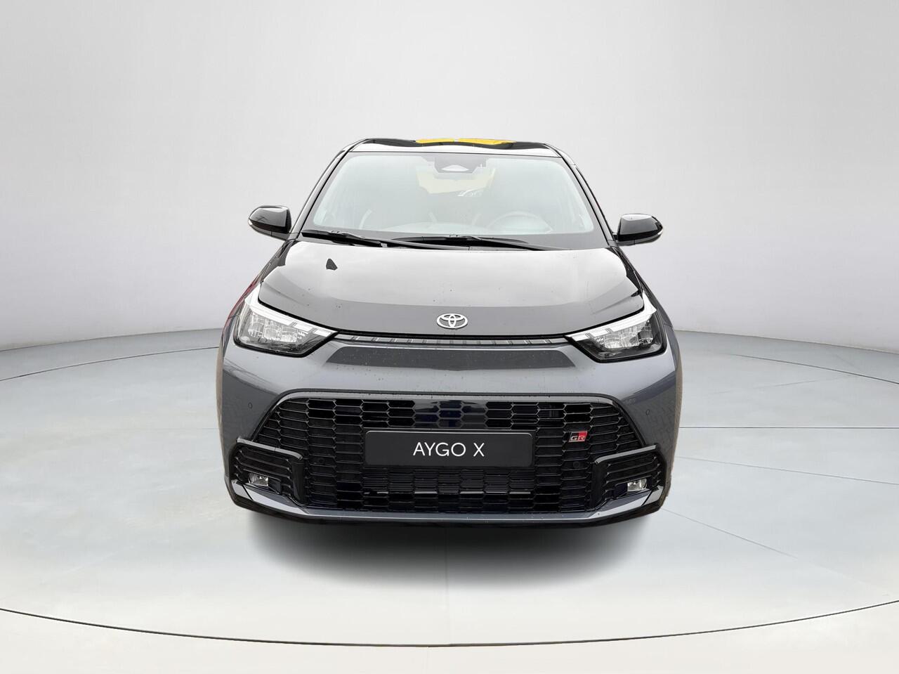 Toyota AYGO X Hybrid 115 GR Sport **STORM GREY/ NIEUWE AUTO/ DIRECT LEVERBAAR**