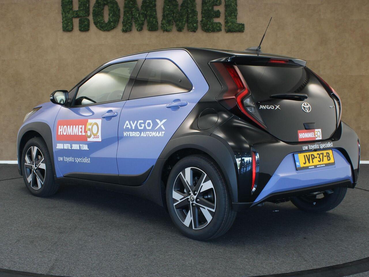 Toyota AYGO X Hybrid 115 Pulse - NIEUW MODEL! - ORIGINEEL NEDERLANDSE AUTO - CLIMATE CONTROL - ACHTERUITRIJCAMERA - APPLE CARPLAY/ANDROID AUTO - ADAPTIEVE CRUISE CONTROL - KEYLESS START - LICHTMETALEN VELGEN 17" INCH - PARKEERSENSOREN VOOR EN ACHTER