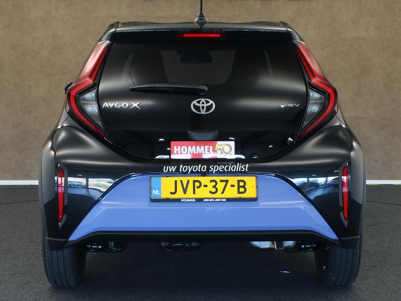 Toyota AYGO X Hybrid 115 Pulse - NIEUW MODEL! - ORIGINEEL NEDERLANDSE AUTO - CLIMATE CONTROL - ACHTERUITRIJCAMERA - APPLE CARPLAY/ANDROID AUTO - ADAPTIEVE CRUISE CONTROL - KEYLESS START - LICHTMETALEN VELGEN 17" INCH - PARKEERSENSOREN VOOR EN ACHTER