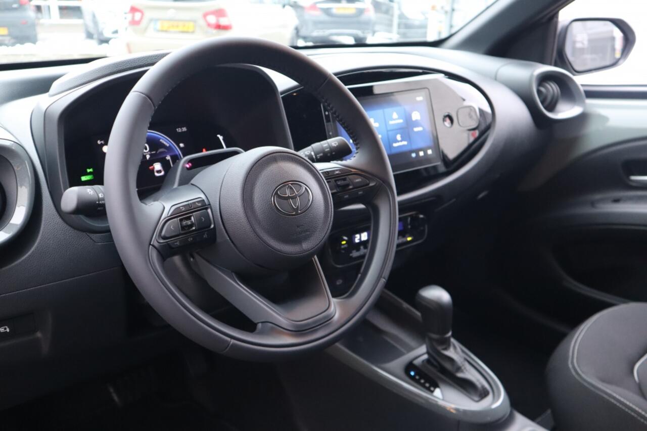 Toyota AYGO X Hybrid 115 Pulse