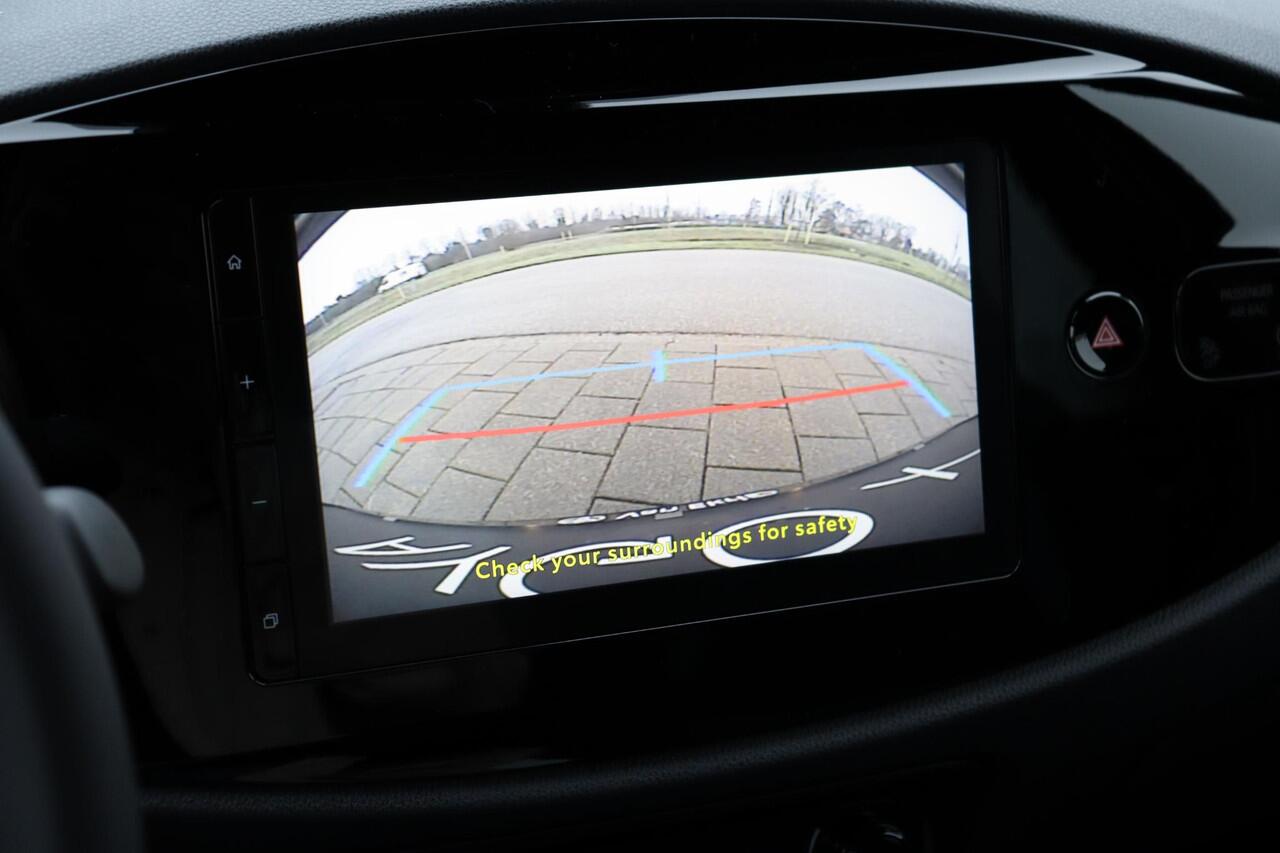 Toyota AYGO X Hybrid 115 Play. Apple Carplay, Extra Getint glas, Android Auto, Adaptieve cruise control, Parkeercamera, Road sign assist.