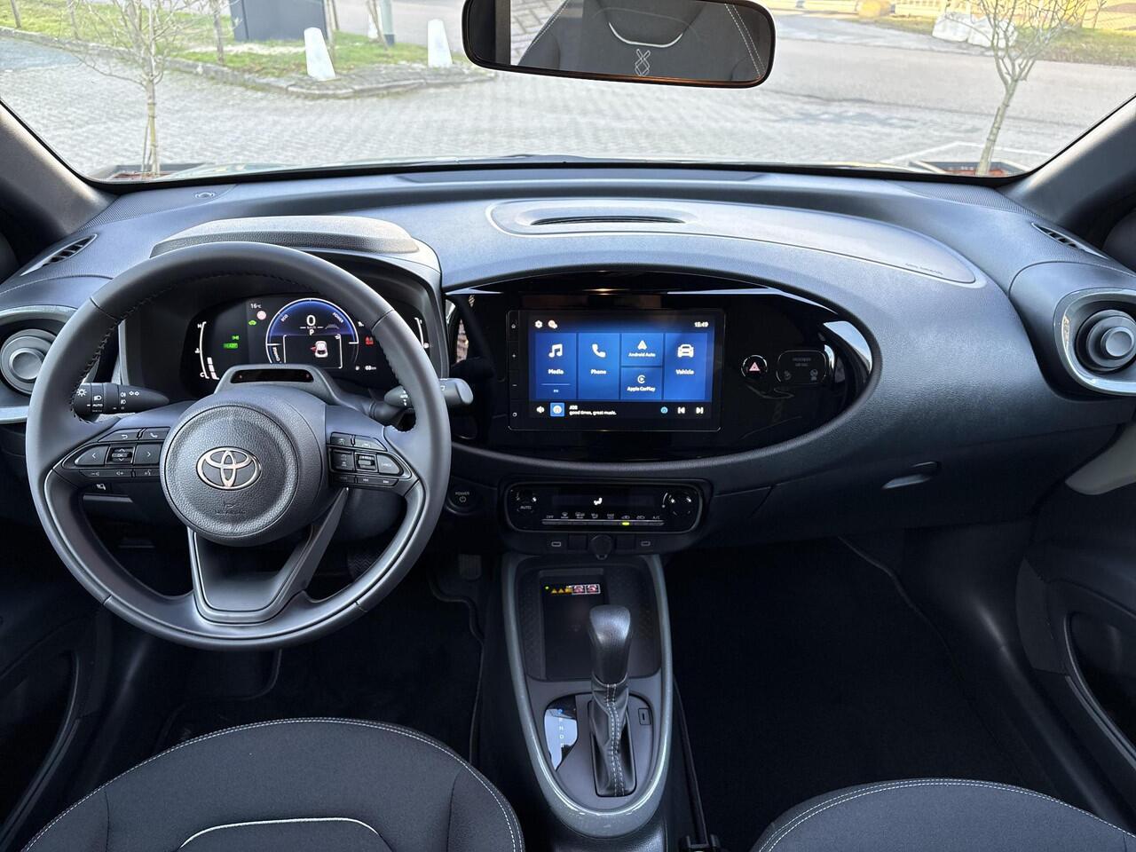 Toyota AYGO X Hybrid 115 pulse **NIEUWE AUTO/ HYBRIDE/ DIRECT LEVERBAAR**