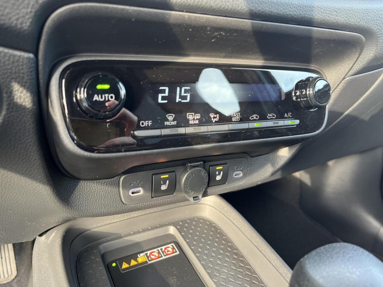 Toyota AYGO X Hybrid 115 Black Edition | Stoelverwarming | ACC | Apple Carplay