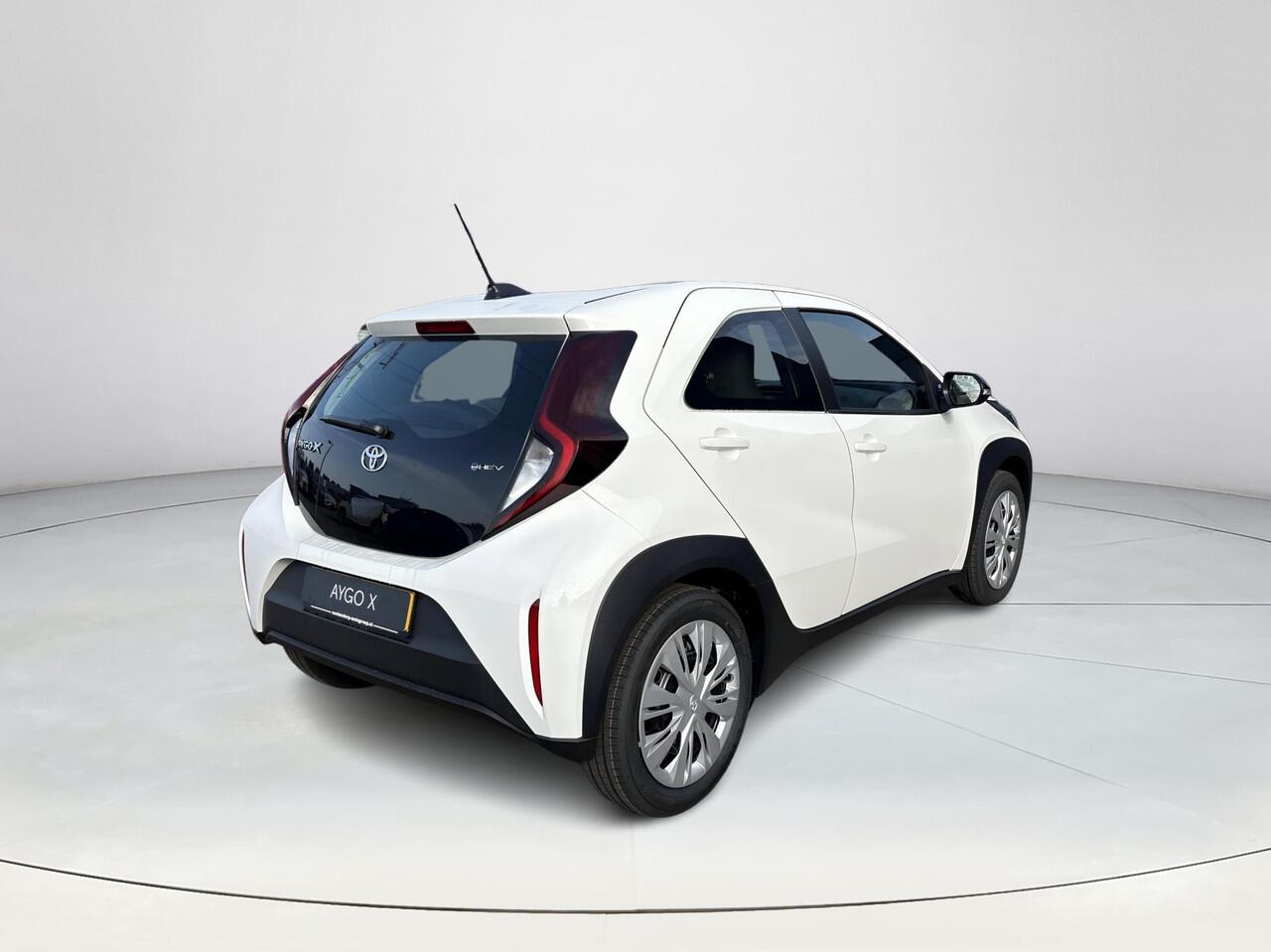 Toyota AYGO X Hybrid 115 play **NIEUWE AUTO/ HYBRIDE**