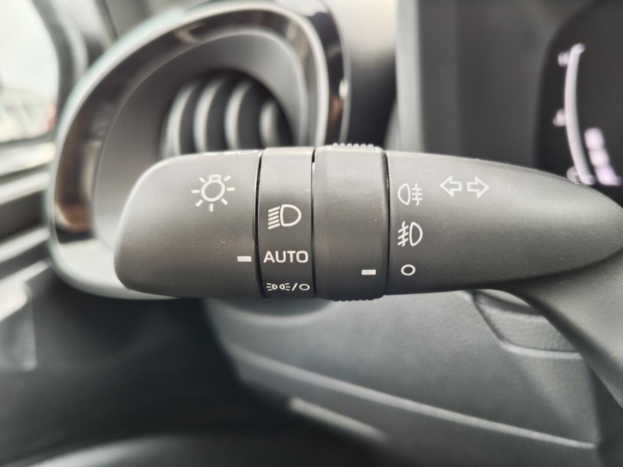 Toyota AYGO X 1.5 Hybrid GR Sport | JBL | Sensoren v/a | Stoelverwarming