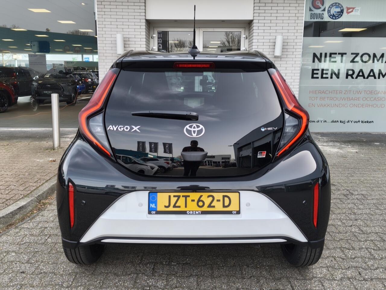 Toyota AYGO X 1.5 Hybrid GR Sport | JBL | Sensoren v/a | Stoelverwarming