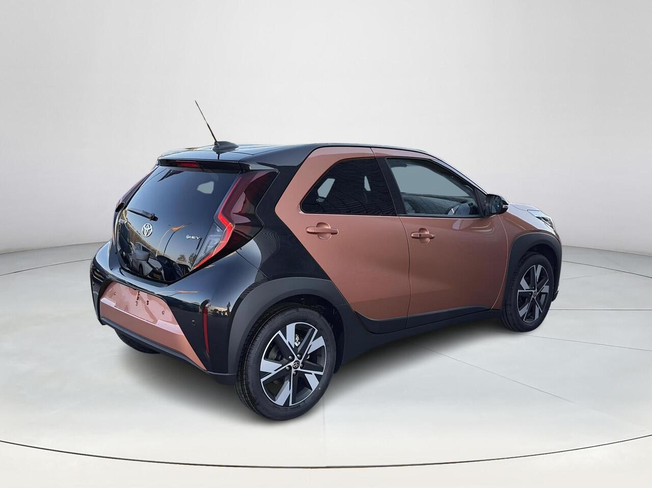 Toyota AYGO X Hybrid 115 pulse
