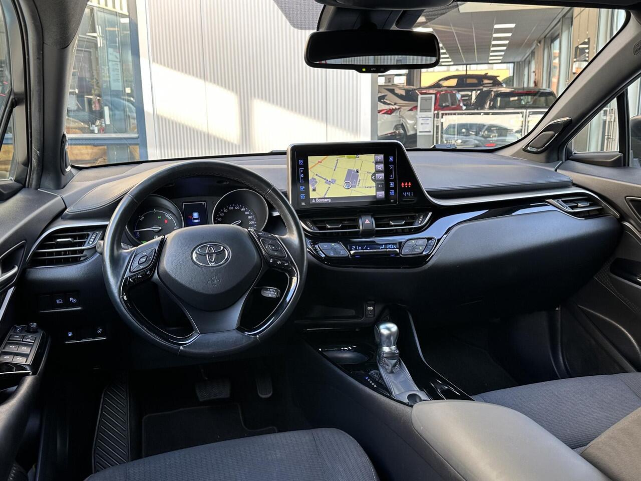 Toyota C-HR 1.8 Hybrid Style | Navi/Camera/18-inch/Trekhaak/Cruise Control