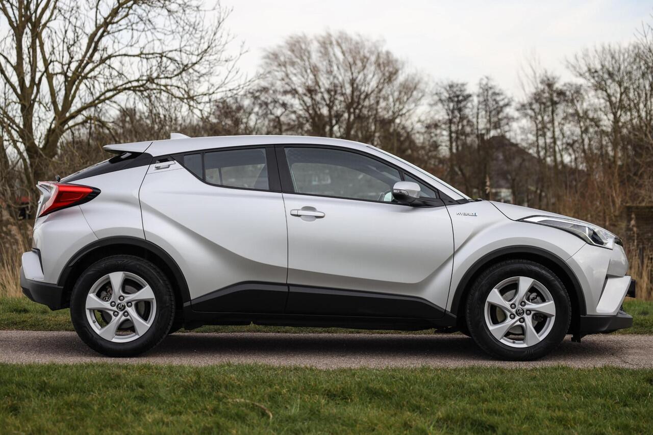 Toyota C-HR 1.8 Hybrid ? ACC ? Camera ? Navi