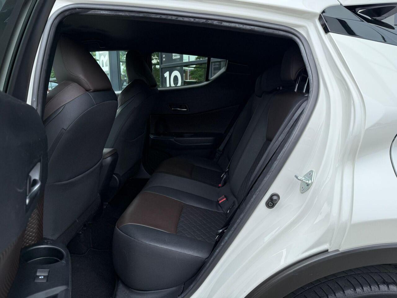 Toyota C-HR 1.2 Executive *Trekhaak & ACC*