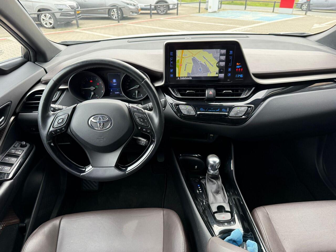 Toyota C-HR 1.2 Executive *Trekhaak & ACC*