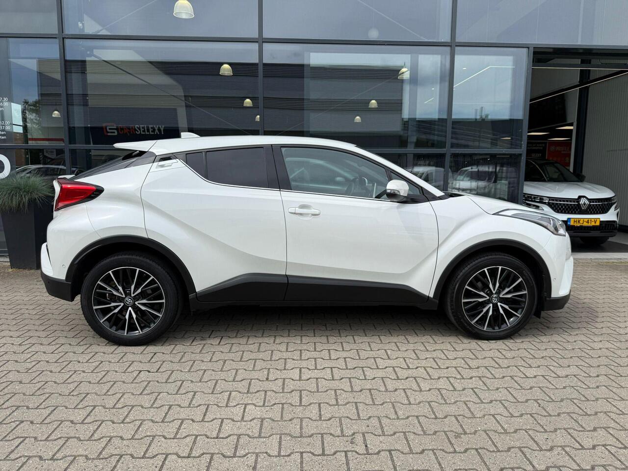 Toyota C-HR 1.2 Executive *Trekhaak & ACC*