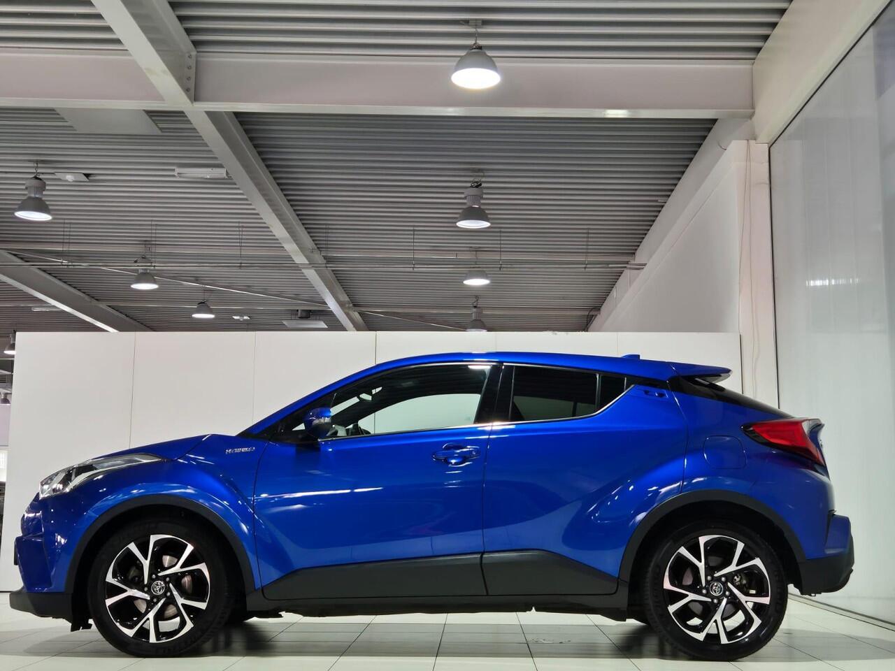 Toyota C-HR 1.8 Hybrid Dynamic | Trekhaak | Dealer onderhouden |