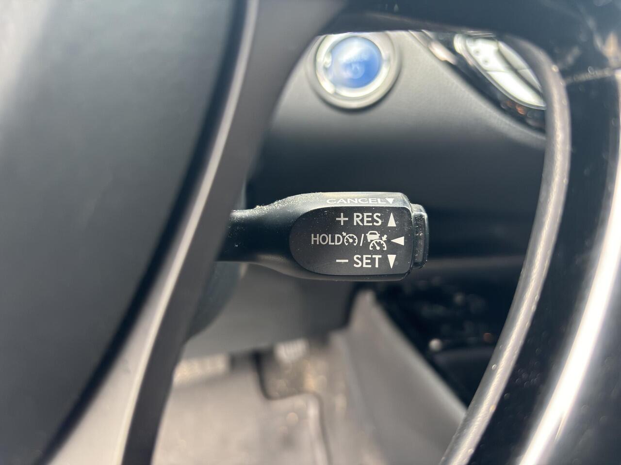 Toyota C-HR 1.8 Hybrid Executive AFNEEMBARE TREKHAAK, SLECHTS 67.529KM, ZEER NETTE AUTO!!!