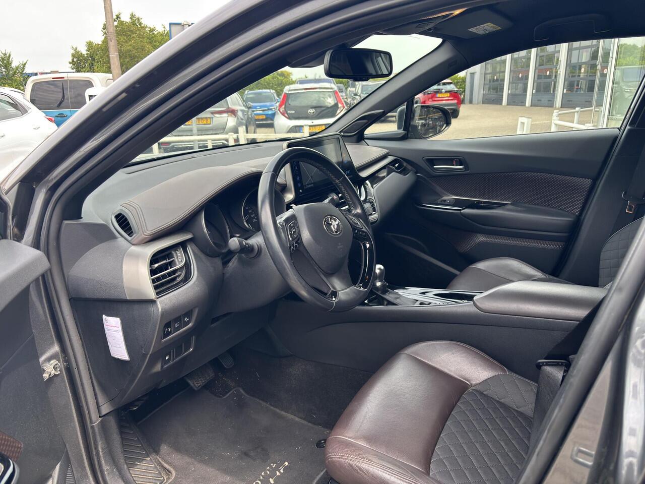 Toyota C-HR 1.8 Hybrid Executive AFNEEMBARE TREKHAAK, SLECHTS 67.529KM, ZEER NETTE AUTO!!!