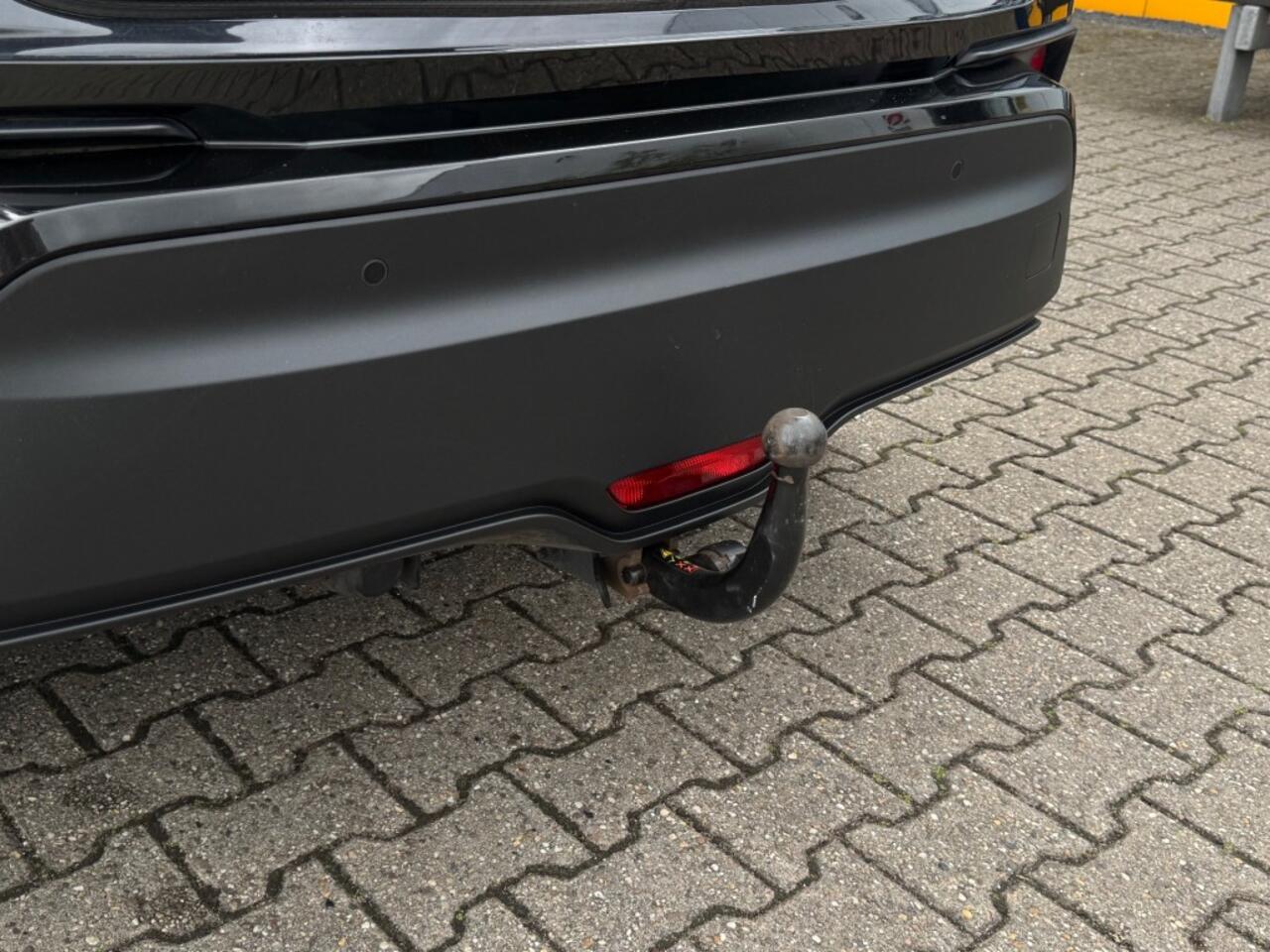 Toyota C-HR 1.8 Hybrid Style - camera - navi - stoelverwarming