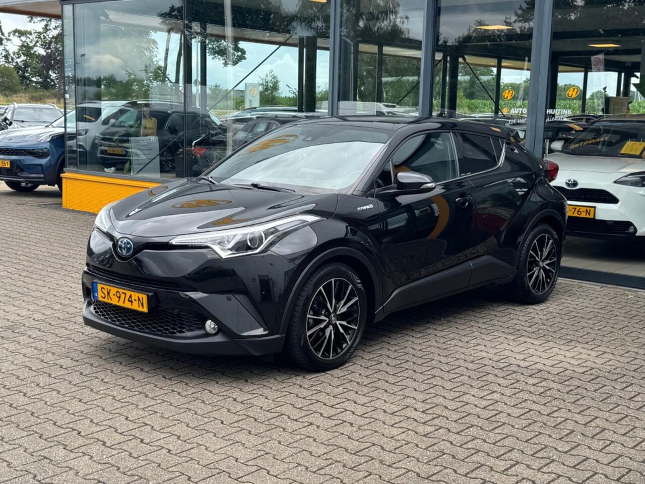 Toyota C-HR 1.8 Hybrid Style - camera - navi - stoelverwarming