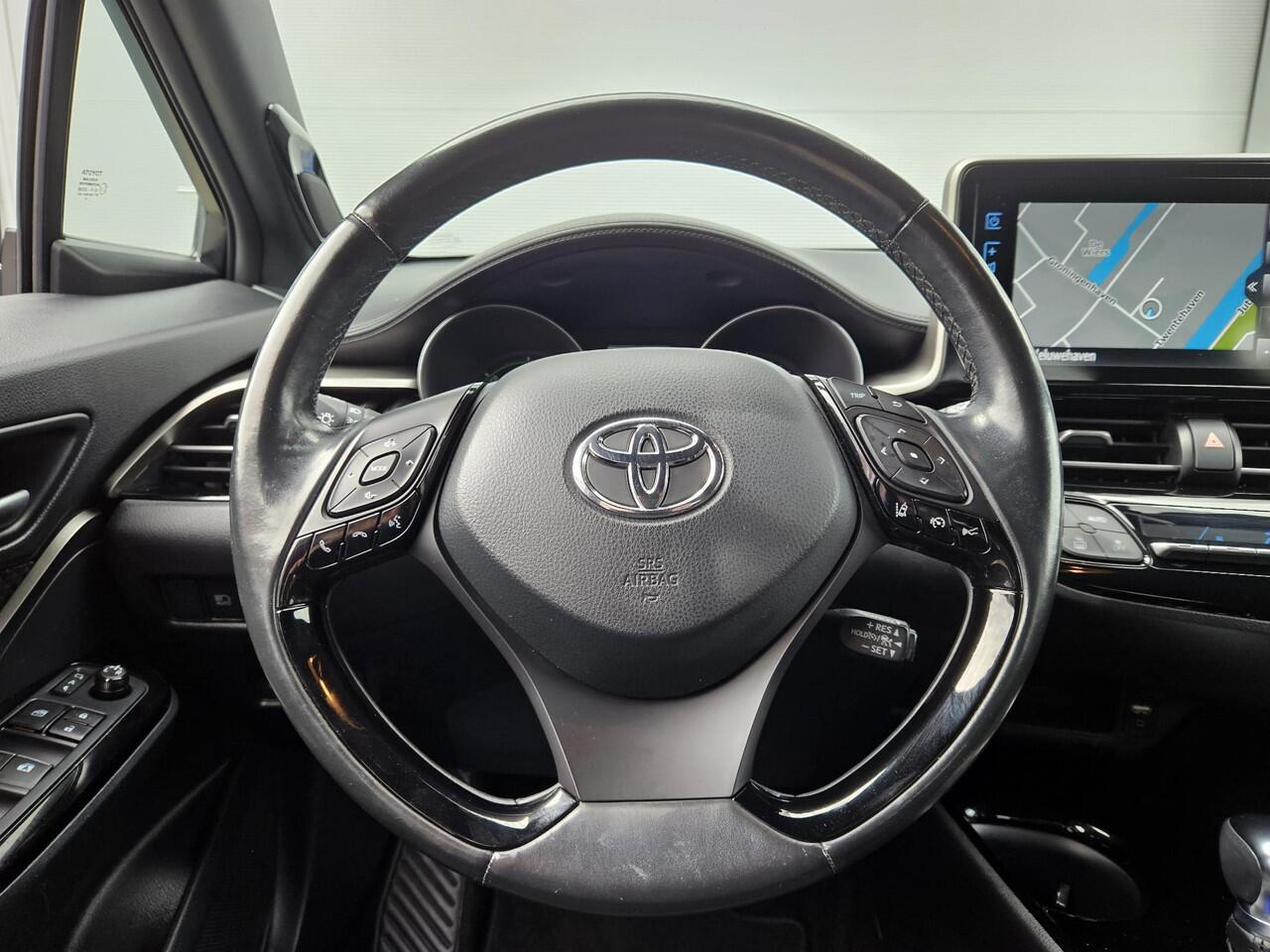 Toyota C-HR 1.8 Hybrid Style | incl Premium Pack | Stoel- en stuurverwarming | JBL Premium Audio | Adaptieve Cruise Control | Parkeersensoren rondom