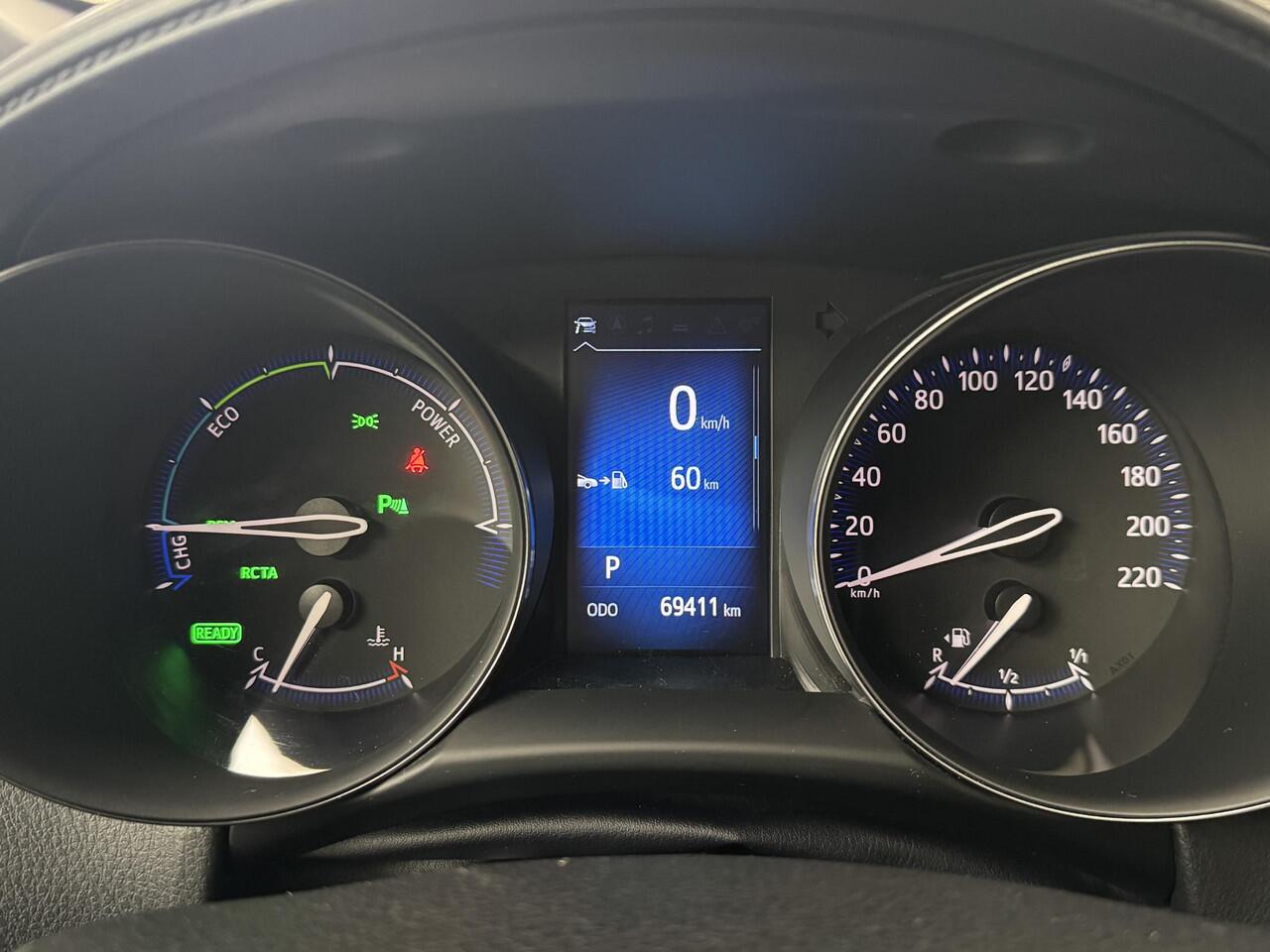 Toyota C-HR 1.8 Hybrid Bi-Tone | Navigatie | Camera | Trekhaak | Stoel + Stuurverwarming |