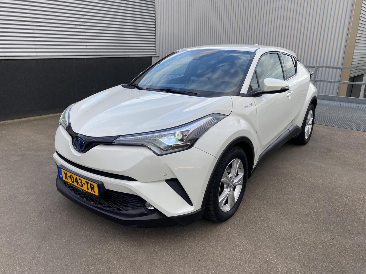 Toyota C-HR 1.8 Hybrid Dynamic edition Stoel- & stuurverwarming, dodehoek detectie, navigatie, achteruitrijcamera, adaptieve cruise control