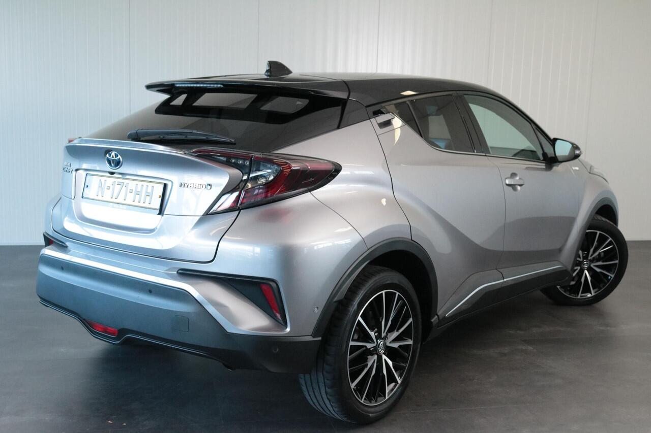 Toyota C-HR 1.8 Hybrid Bi-Tone Limited, Leder, Navi, JBL Stoelverwarming, Navigatie, BSM, Keyless Entry / start, Parkeercamera