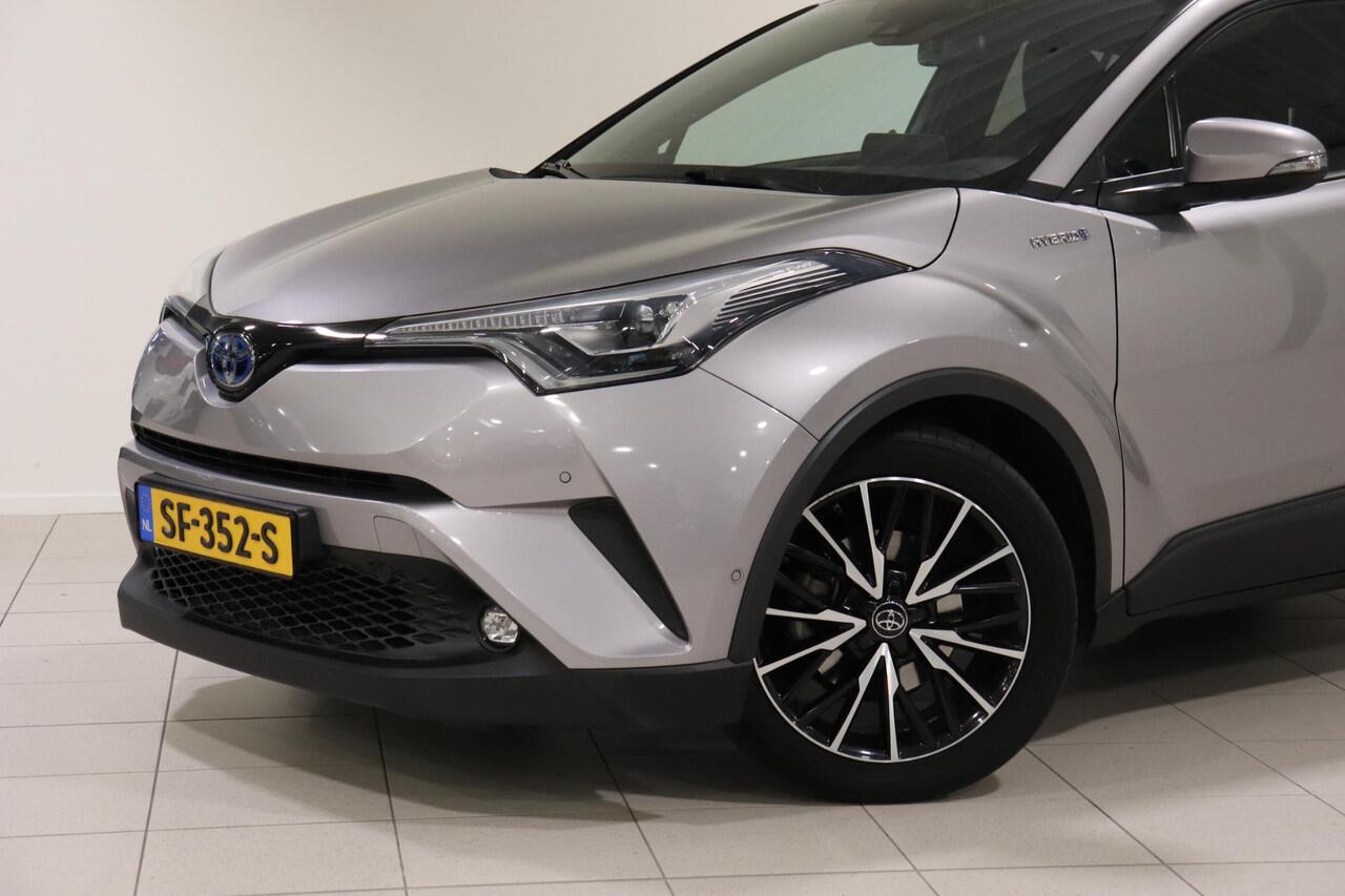 Toyota C-HR 1.8 Hybrid Executive, Bearlock, JBL, BSM, Half leder, Cruise Control, Climate Control Sensoren, Stoel & Stuur verwarming!