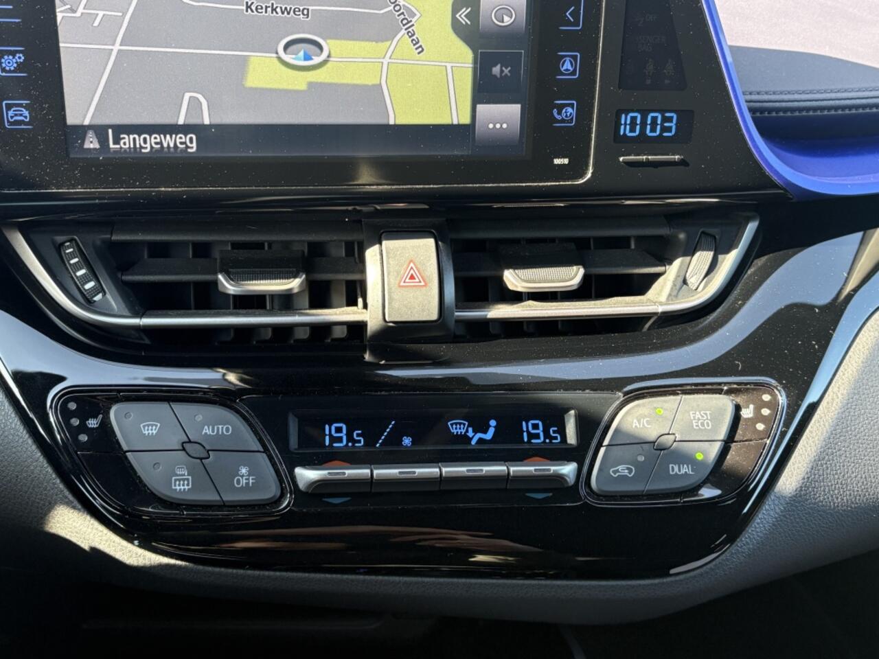 Toyota C-HR 1.8 Hybrid Bi-Tone | Navigatie | Camera | Stoelverwarming