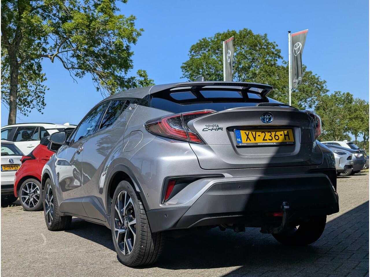 Toyota C-HR 1.8 Hybrid Style | Clima | Cruise | Navi | JBL | Stoelverw. | Trekhaak | BSM