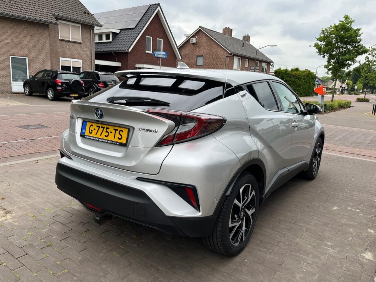 Toyota C-HR 1.8 HYBRID EXECUTIVE / LEDER / CAMERA / NAVI / TREKHAAK / 18'' LMV