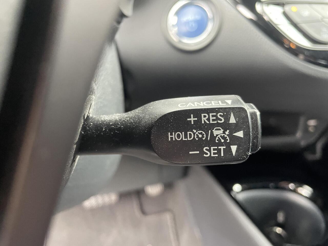 Toyota C-HR 1.8 Hybrid Style Ultimate | Trekhaak | Apple Car Play / Android Auto Navigatie | Dode hoek detectie | Parkeersensoren Enz |