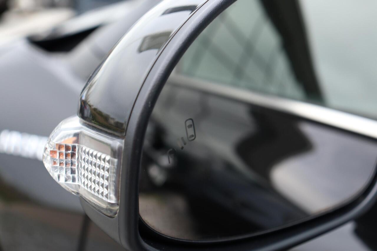 Toyota C-HR 1.8 Hybrid Style Ultimate, Keyless Entry, JBL Audio, Achterruitrijcamera, Cruise control