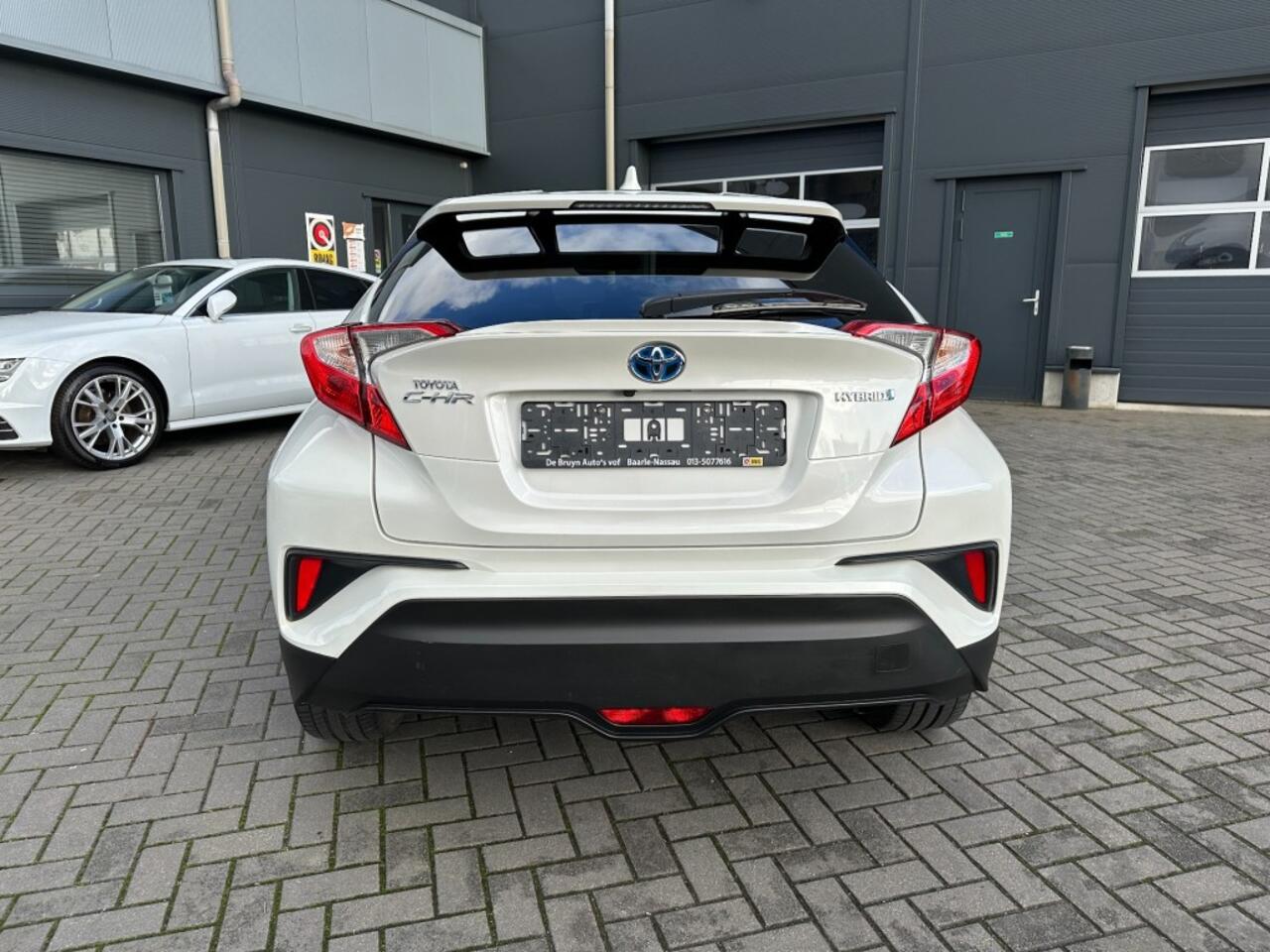 Toyota C-HR 1.8i Hybride Aut. Dynamic Navi. Camera stoelverw.
