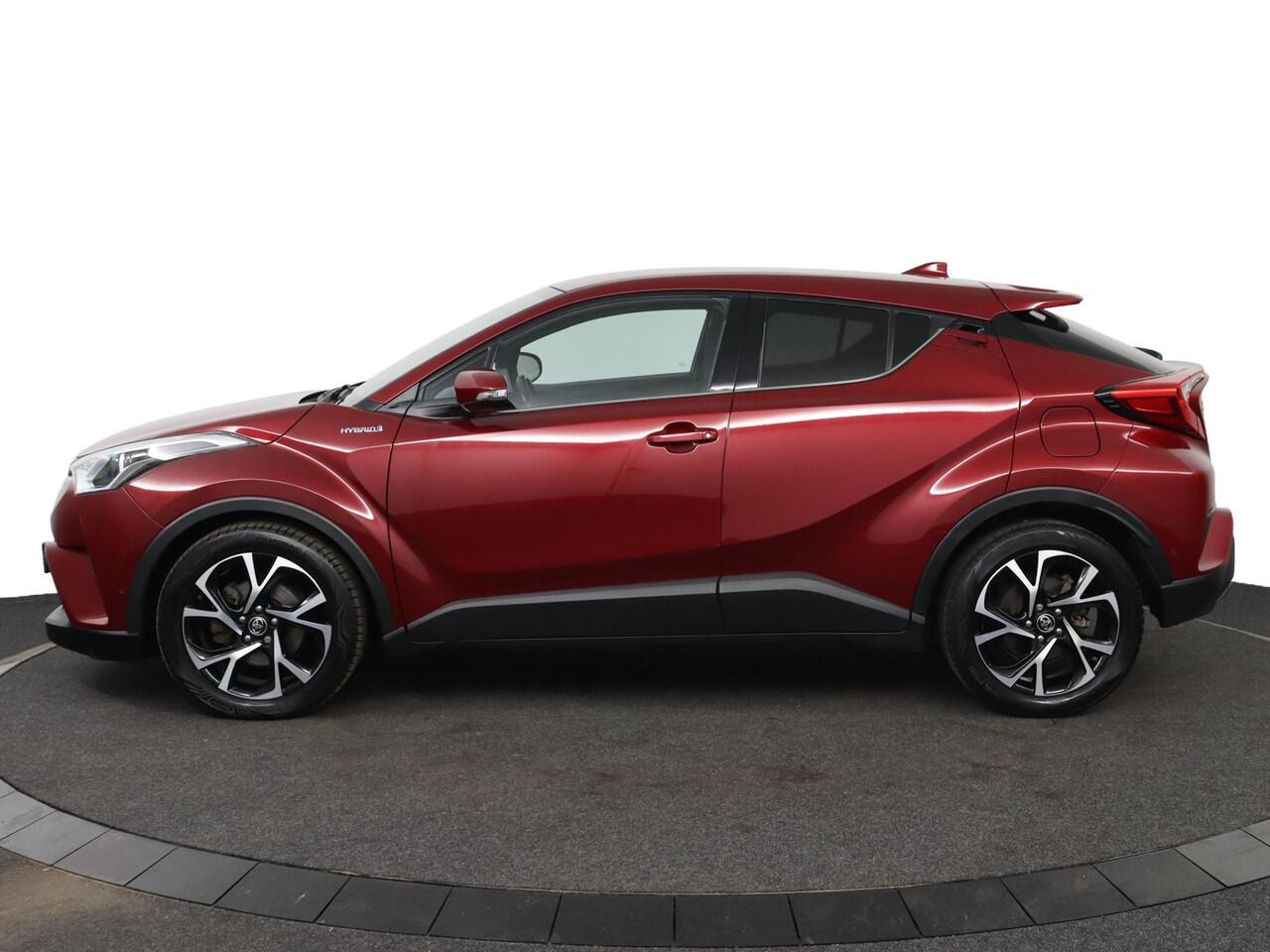 Toyota C-HR 1.8 Hybrid Style | Trekhaak | Stoelverwarming | Navigatie |