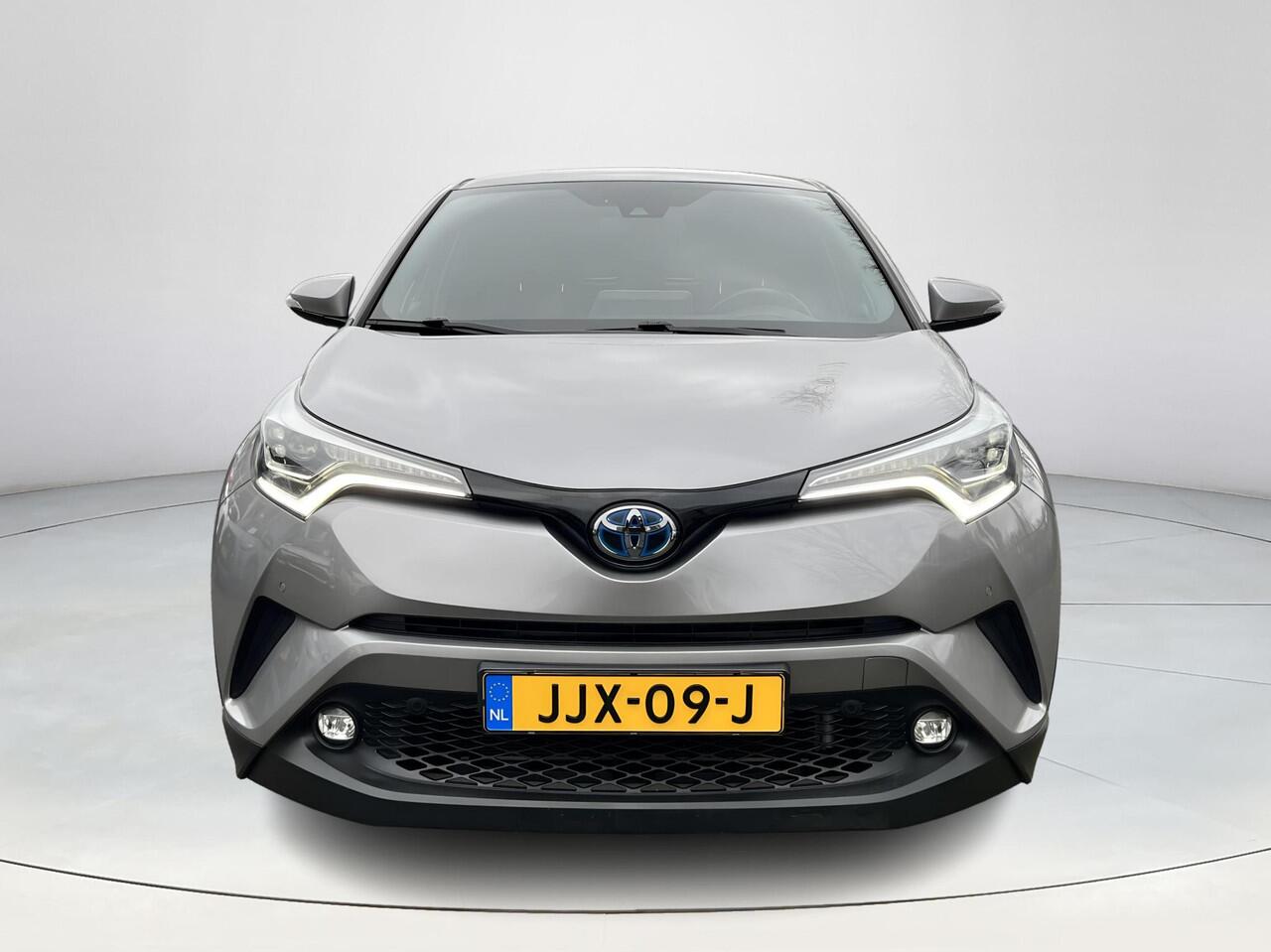 Toyota C-HR 1.8 Hybrid Executive | Stoelverwarming | Navigatie | 18 inch LM-velgen | Bluetooth |