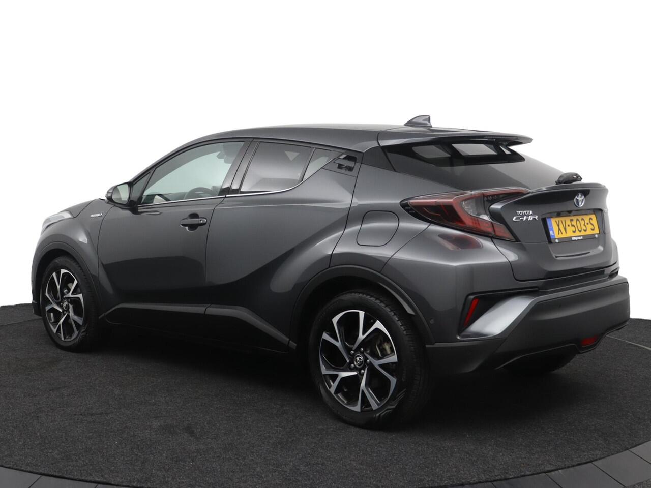 Toyota C-HR 1.8 Hybrid Style | Lederen bekleding | Stoelverwarming | Navigatie | Dodehoek herkenning |