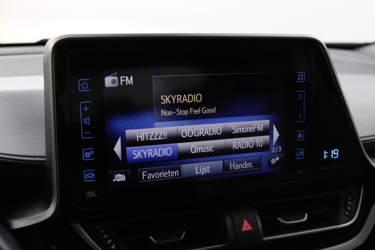 Toyota C-HR 1.8 Hybrid Style | Lederen bekleding | Stoelverwarming | Navigatie | Dodehoek herkenning |