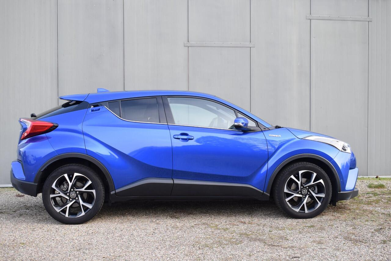 Toyota C-HR 1.8 Hybrid Dynamic Sport