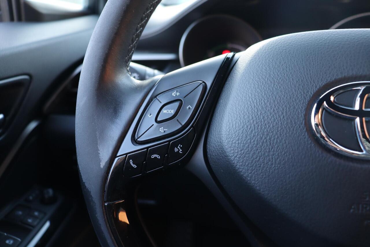 Toyota C-HR 1.8 Hybrid Dynamic, Stoelverwarming