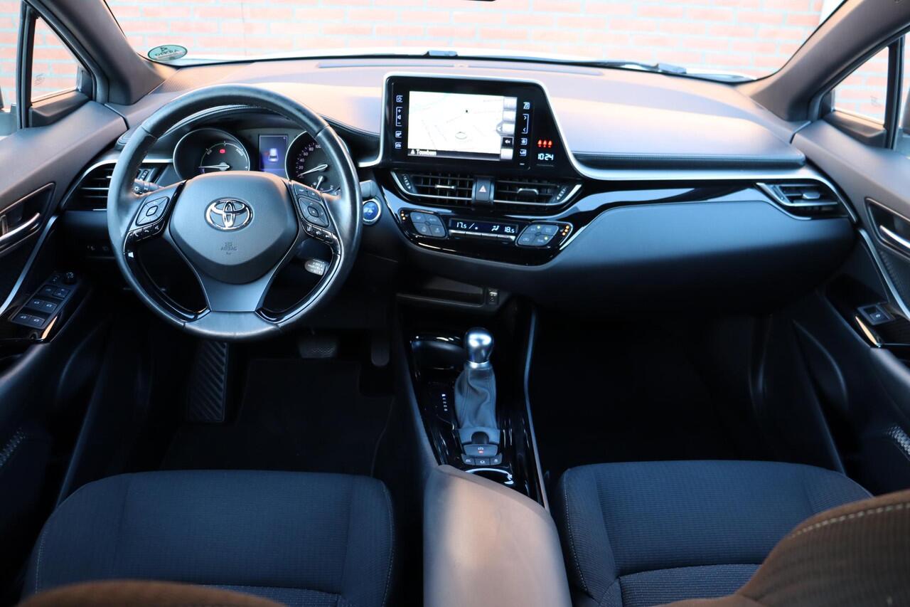 Toyota C-HR 1.8 Hybrid Dynamic, Stoelverwarming
