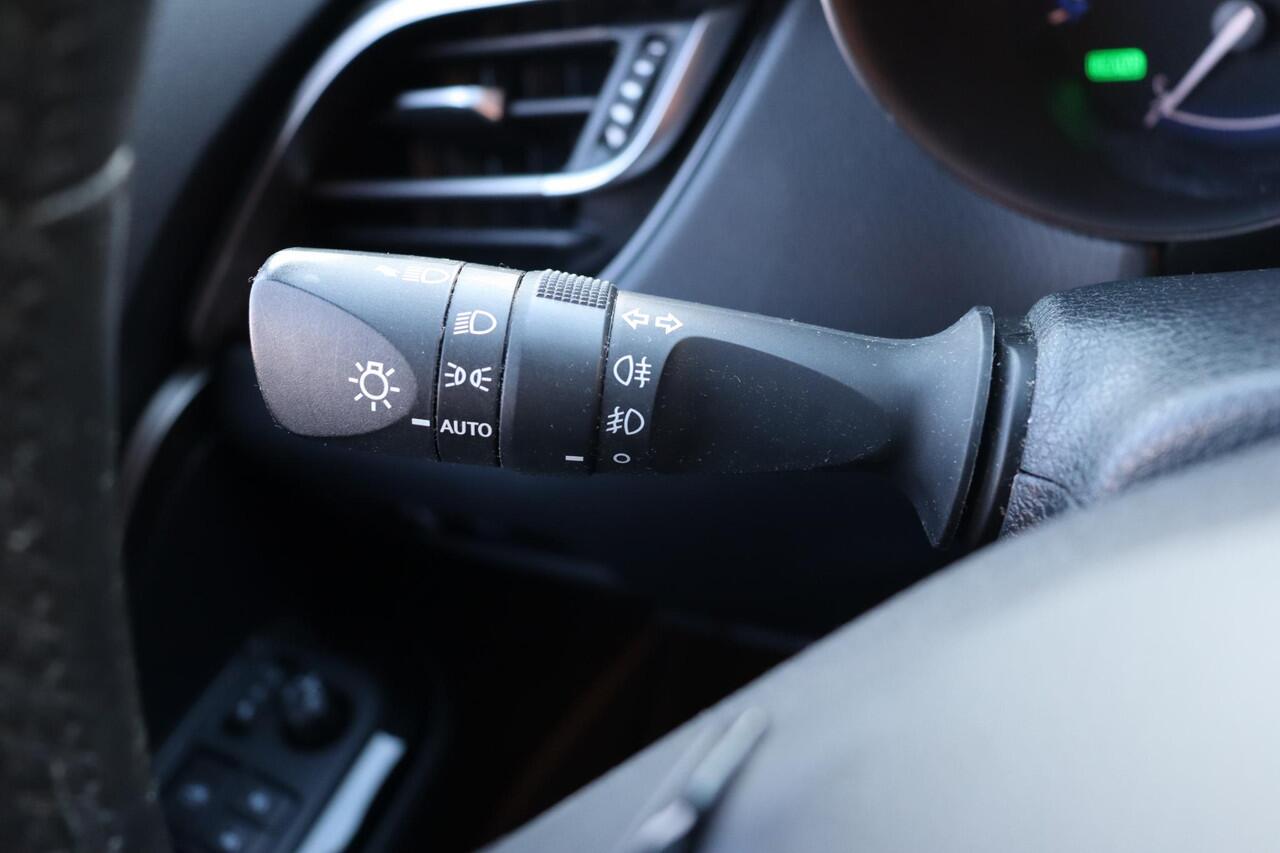 Toyota C-HR 1.8 Hybrid Dynamic, Stoelverwarming