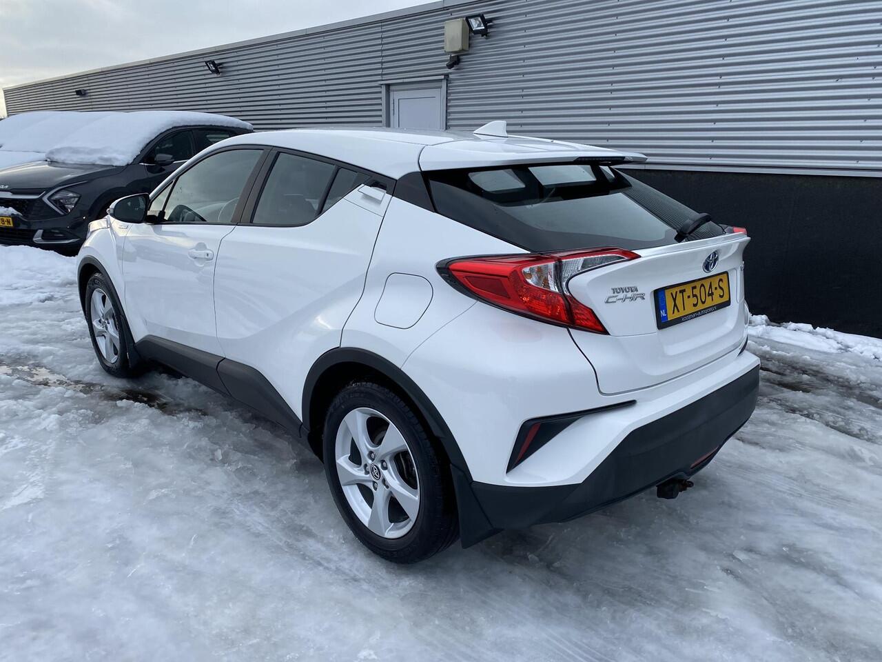Toyota C-HR 1.8 Hybrid Active automaat NL-auto, boekjes compleet, afneembare trekhaak 7-polig, keyless start, adaptieve cruise control, achteruitrij camera,